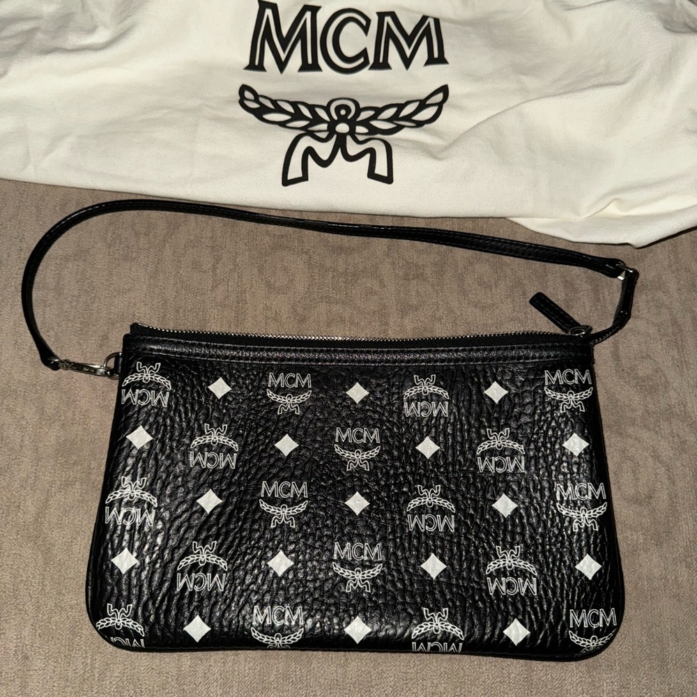 MCM Crossbody Pouch in visetos original